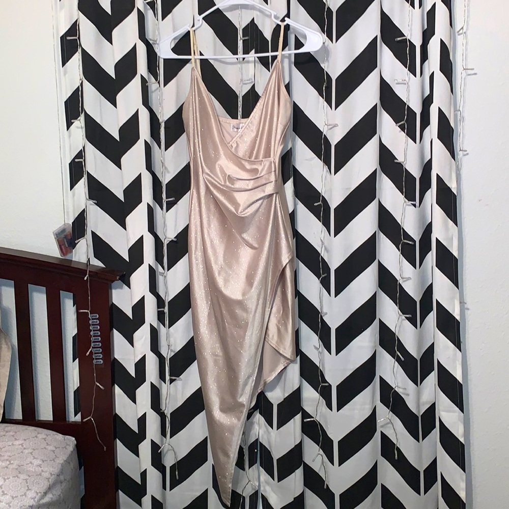 Honey and rosie dress Size: M Color: Cream